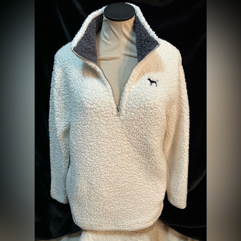 PINK Victoria’s Secret cream colored Sherpa half zip size small